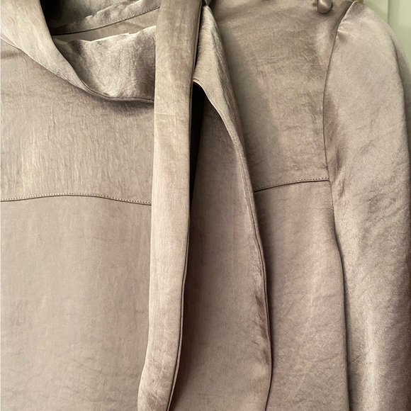 ARITZIA WILFRED Trapeze Blouse in Pine Bark - Picture 7 of 15